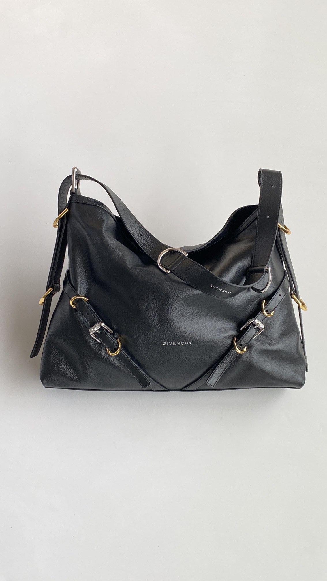 Gienvchy_Voyou_Tote-40_2